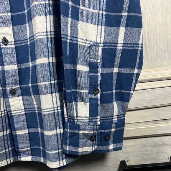 Line Of Trade Blue & White Plaid Summit Flannel Button Down Cotton - Picture 2 of 7